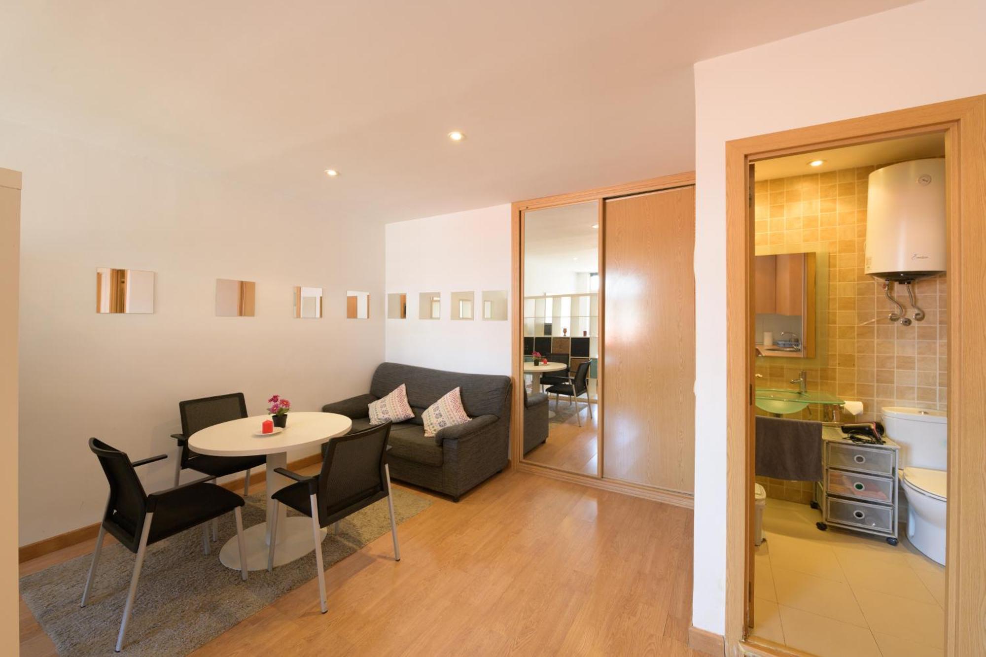 Apartamento4Estaciones Madrid Kültér fotó